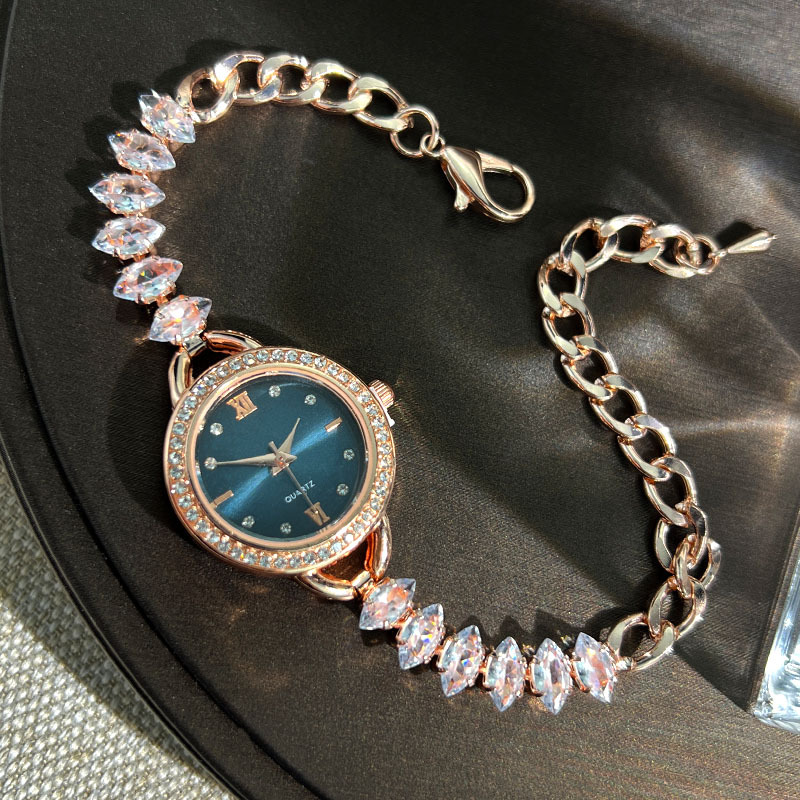 UTHAI CQ383 Fashionable Women  - Luxury Watch For Sale review and price