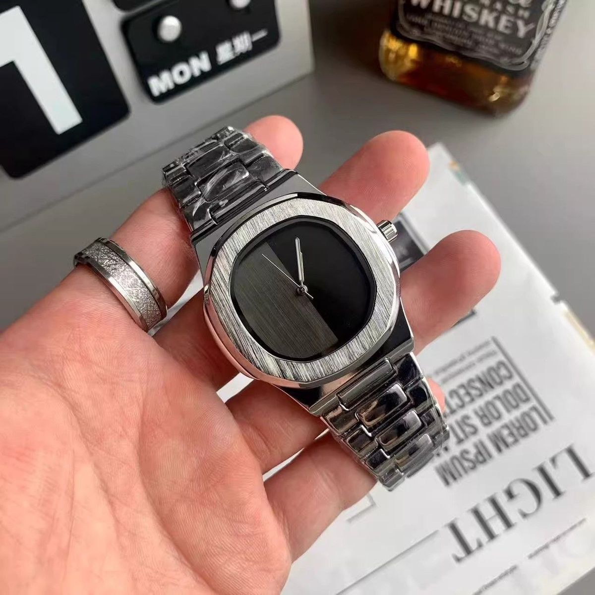 Custom Logo Men's Quartz Watch - Luxury Watch Brands review and price